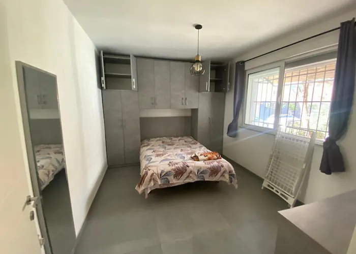 The Cozy Nest - Minimal & * Tirana